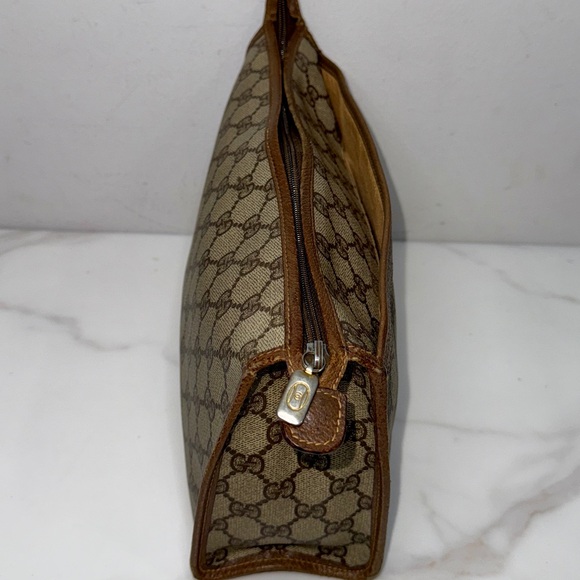 Auth Vintage GUCCI Clutch - Picture 10 of 15